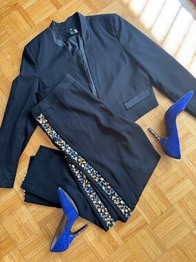 Women’s tuxedo - Black Crop Blazer & Embellished Side-Stripe